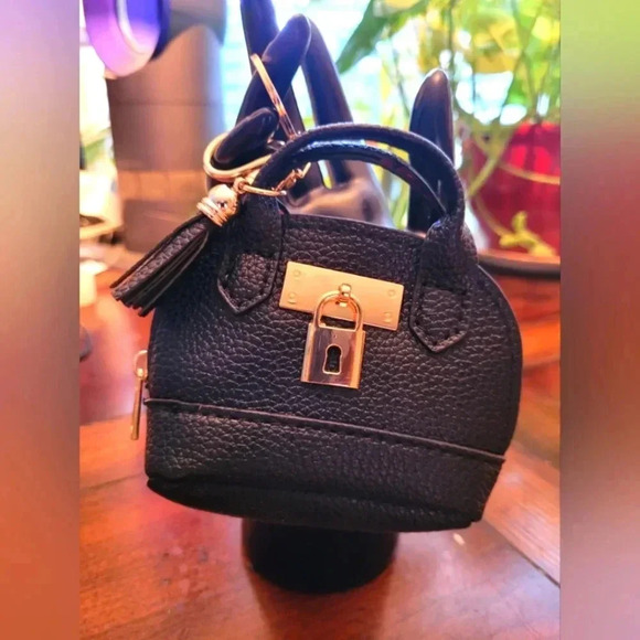 Miniature handbag charms You get one - Picture 12 of 15